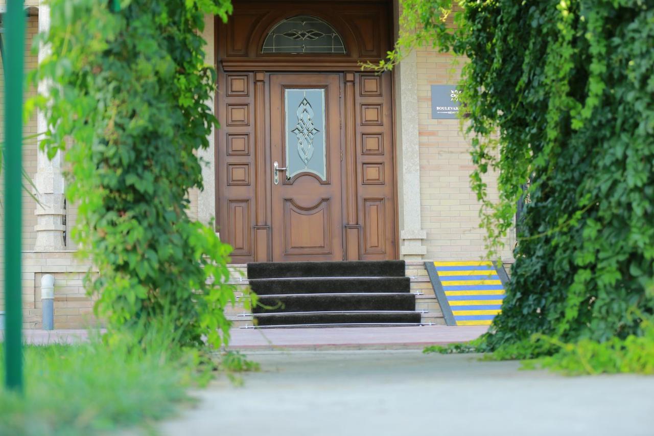 Boulevard Palace Hotel Samarkand Exterior photo