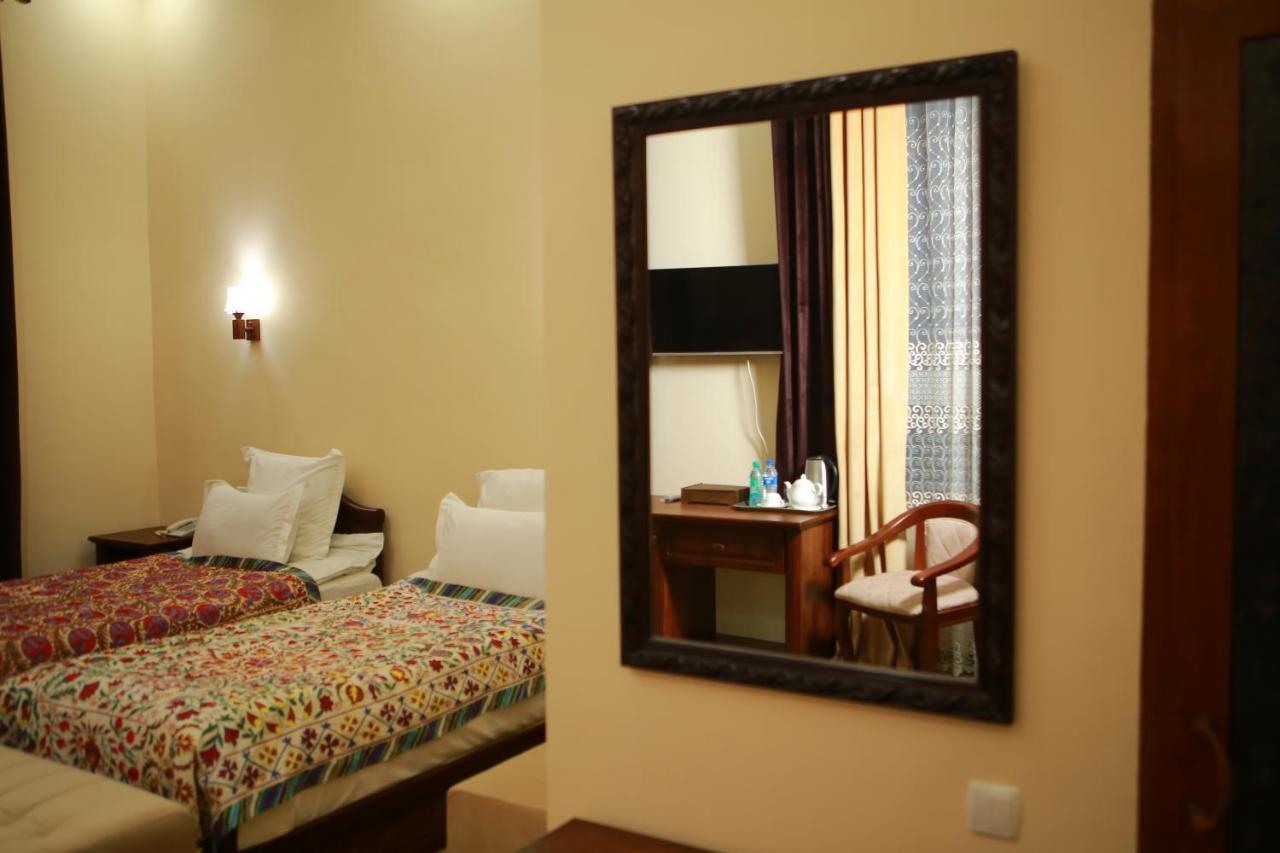 Boulevard Palace Hotel Samarkand Exterior photo