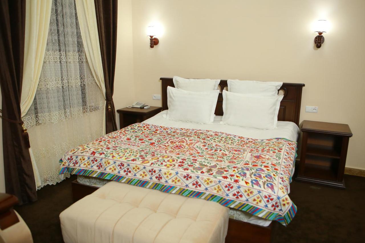 Boulevard Palace Hotel Samarkand Exterior photo