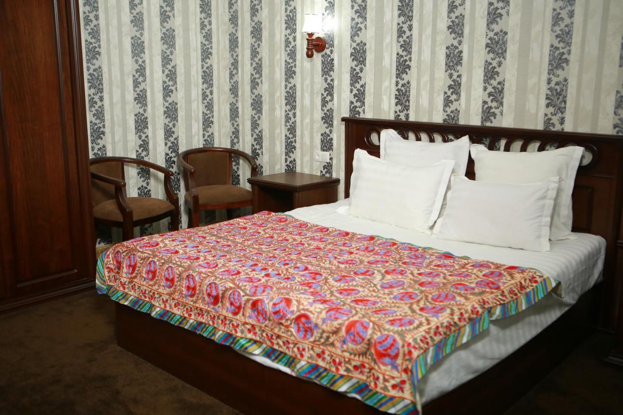 Boulevard Palace Hotel Samarkand Exterior photo